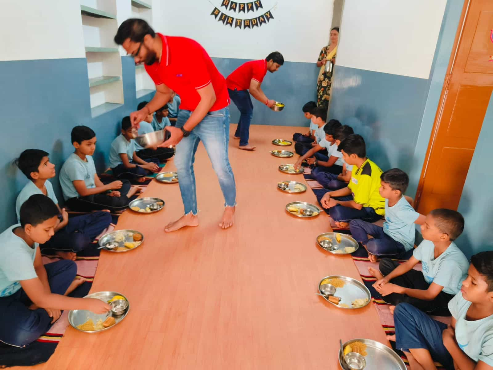 jain ekta manch visited vatsalyapuram and distributed food